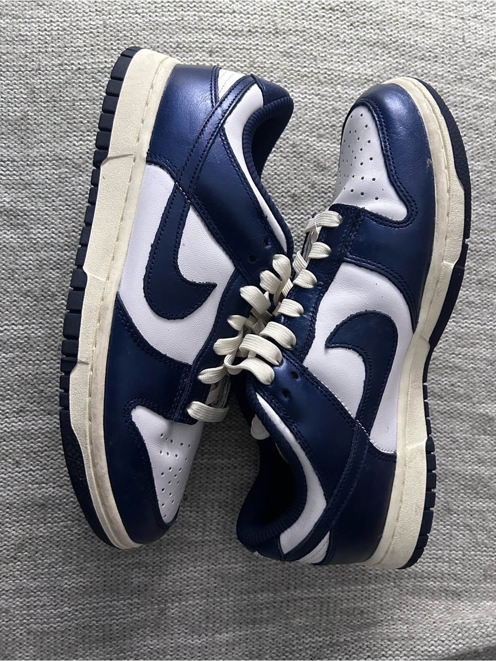 Nike Men’s Low-Top Sneakers in Navy and White Dunks
